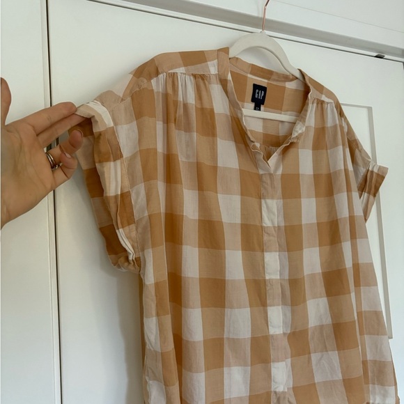Gap Shirred Gingham Button-Front Shirt - Picture 5 of 7